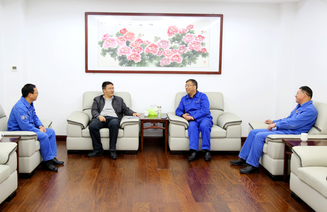  新安縣縣委常委、宣傳部部長(cháng)王宜陽(yáng)到萬(wàn)基控股集團調研